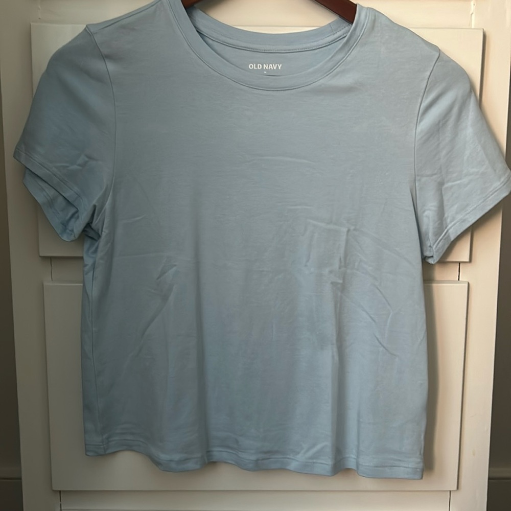 Old navy t shirt